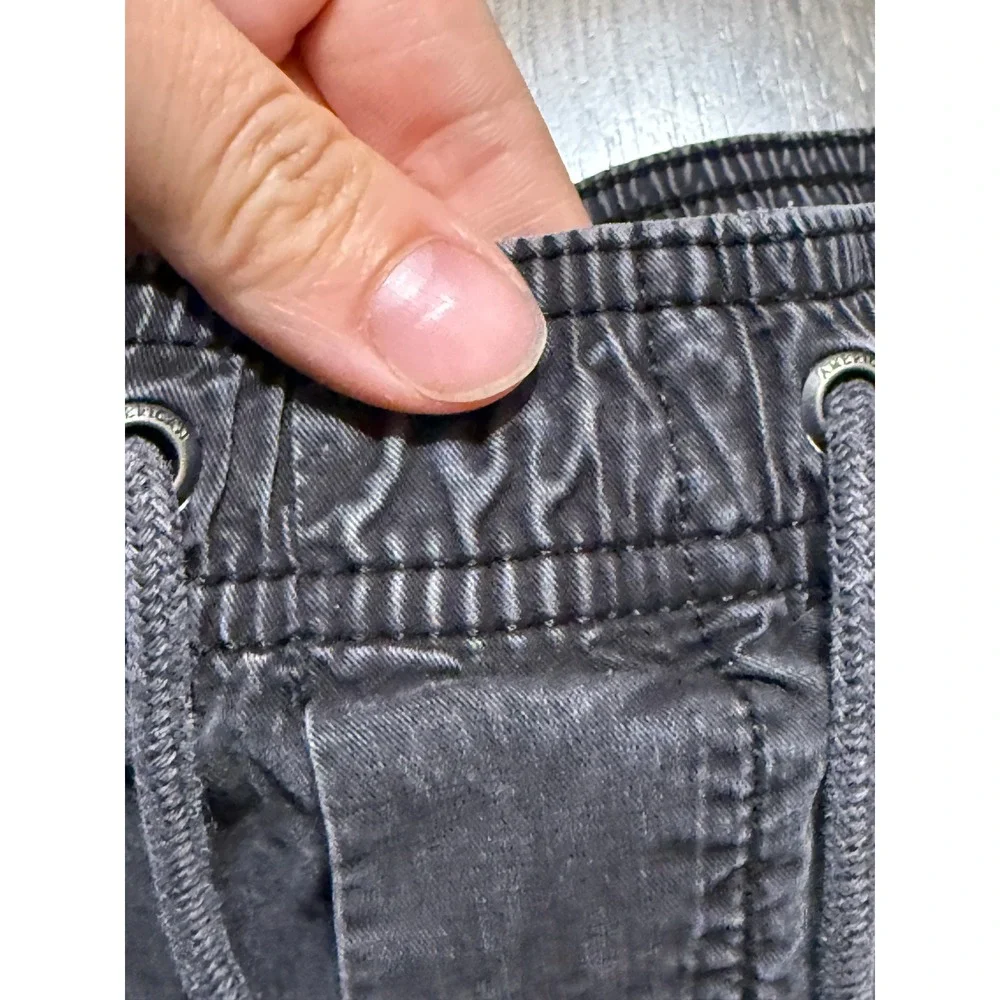 American Eagle Shorts Mens Large Gray Adult Drawstring Casual Excellent